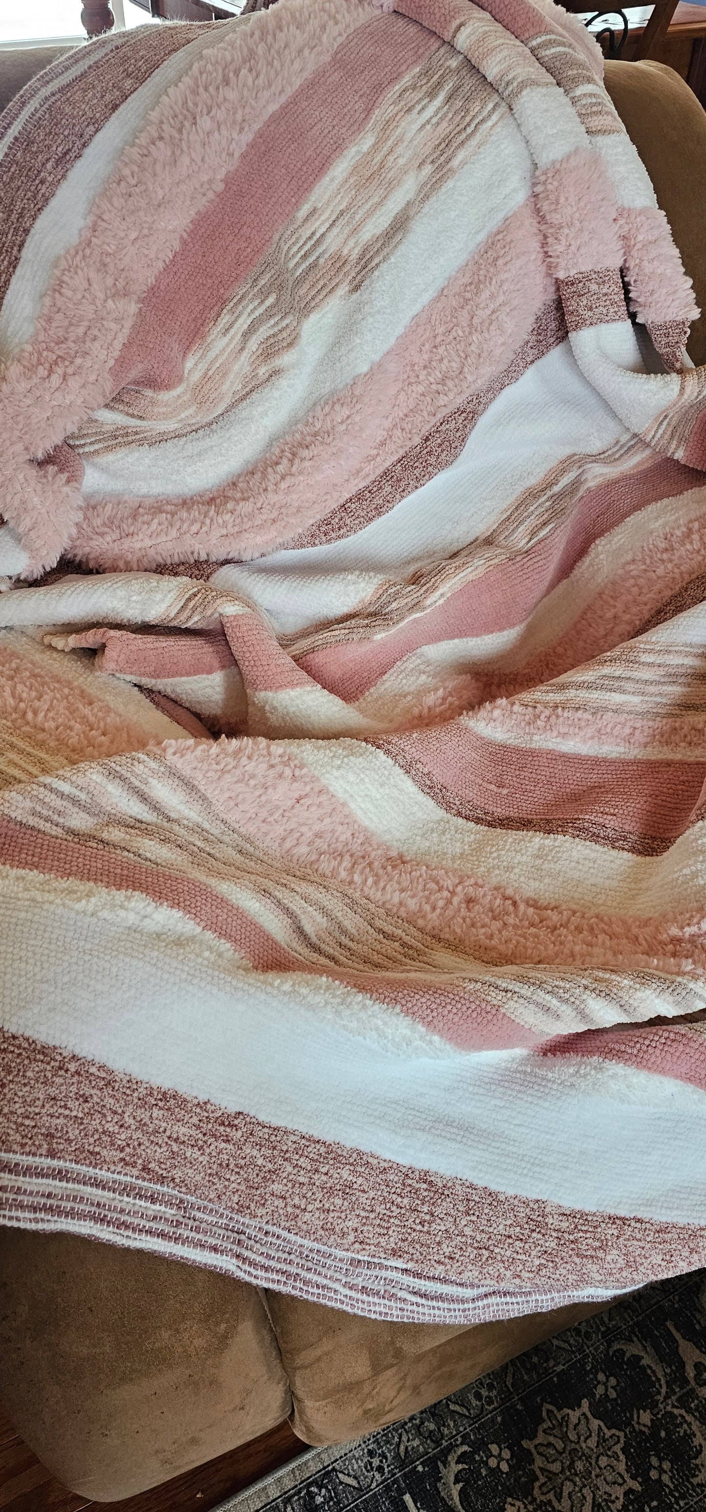 Couverture rose et blanc - 50 pouces x 70 pouces